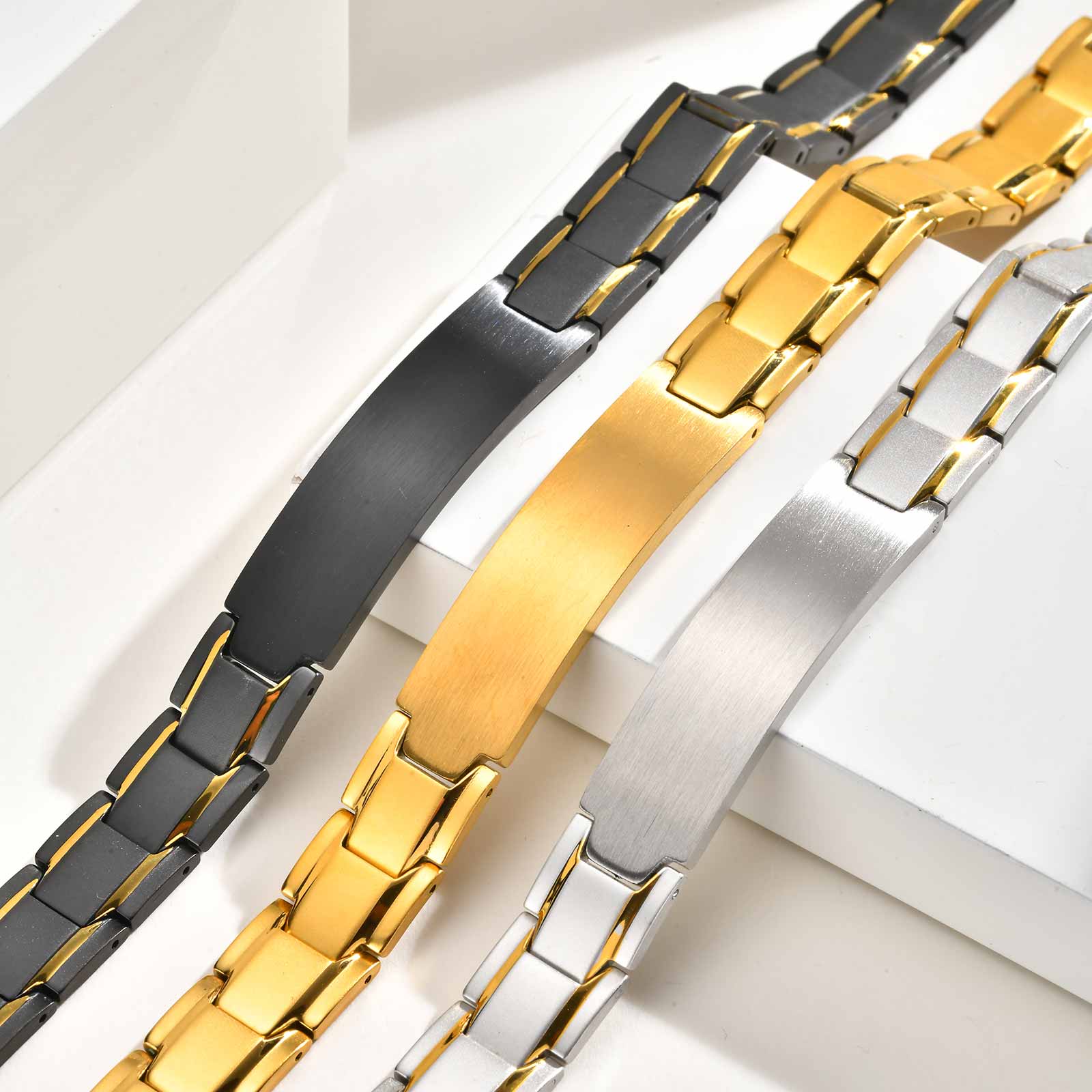 Personalisiertes Armband mit N – Jewelry Watches Men Bewertung und Preis