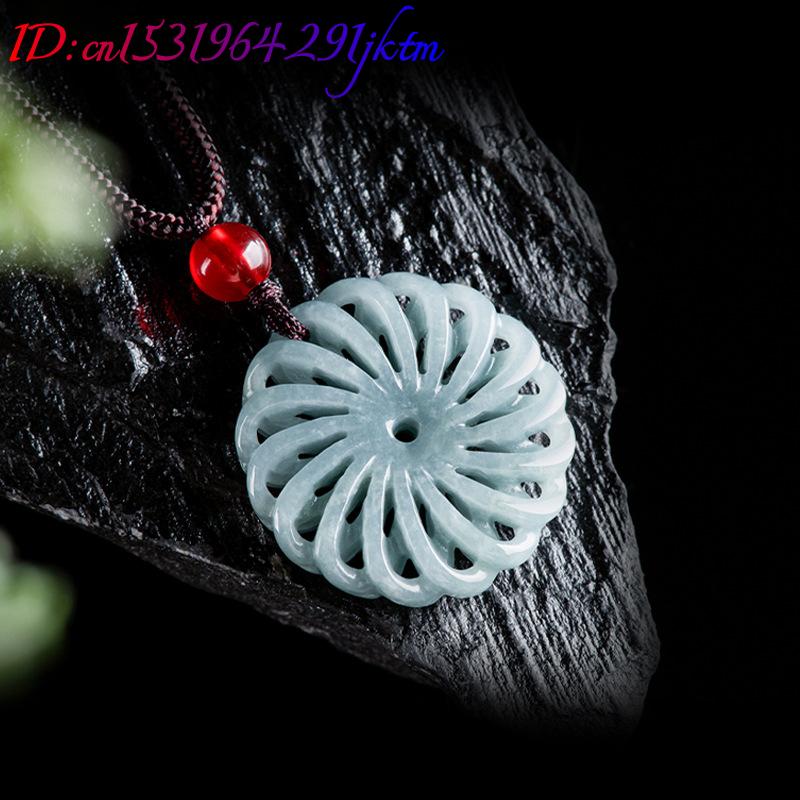 Burmesische Jadeit-Blumenanhän – Necklace Pendant Bewertung und Preis
