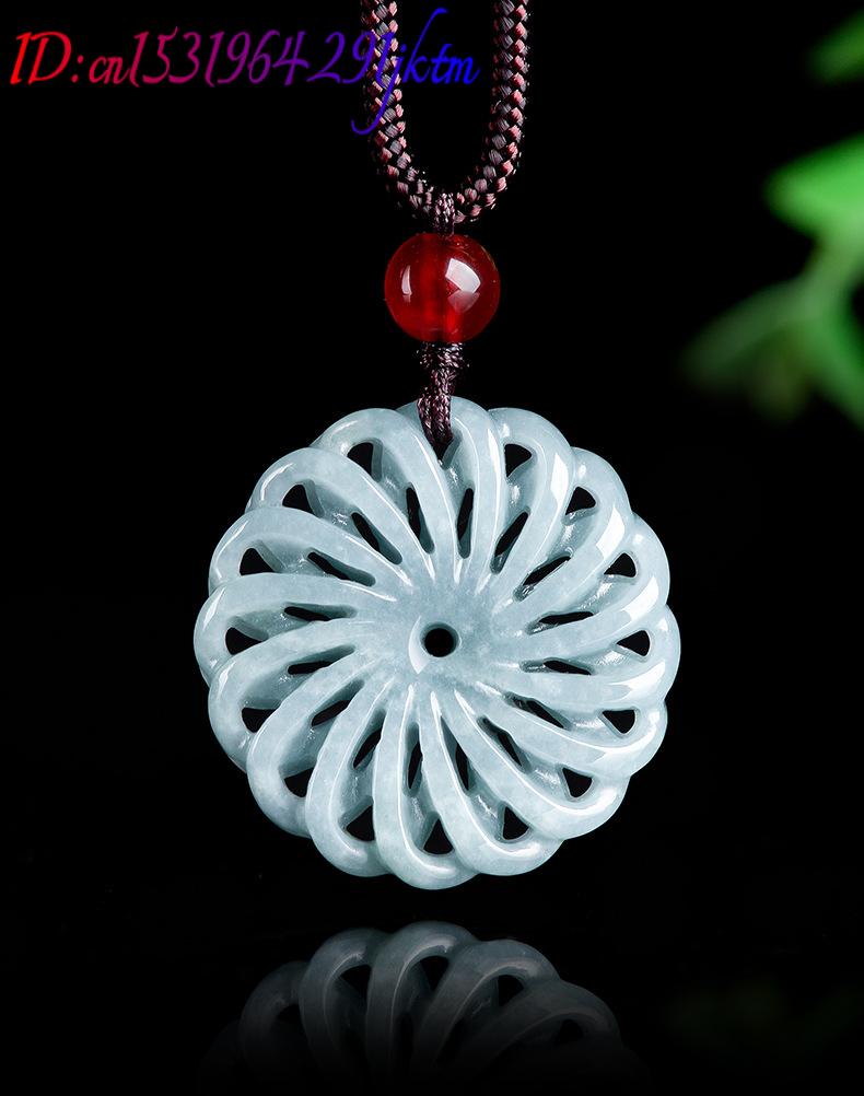Burmesische Jadeit-Blumenanhän – Necklace Pendant Bewertung und Preis