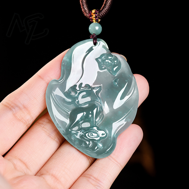 Echte Natürliche Smaragd-Jade  – Necklace Pendant Bewertung und Preis